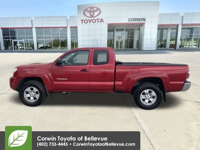 2010 Toyota Tacoma Base 4x4 photo 2