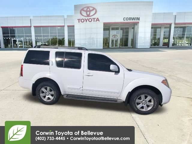 Used 2010 Nissan Pathfinder SE with VIN 5N1AR1NB2AC612321 for sale in Bellevue, NE