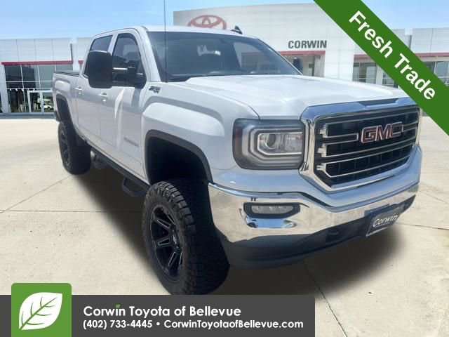 2016 GMC Sierra 4WD Crew Cab Short Box SLE's photo