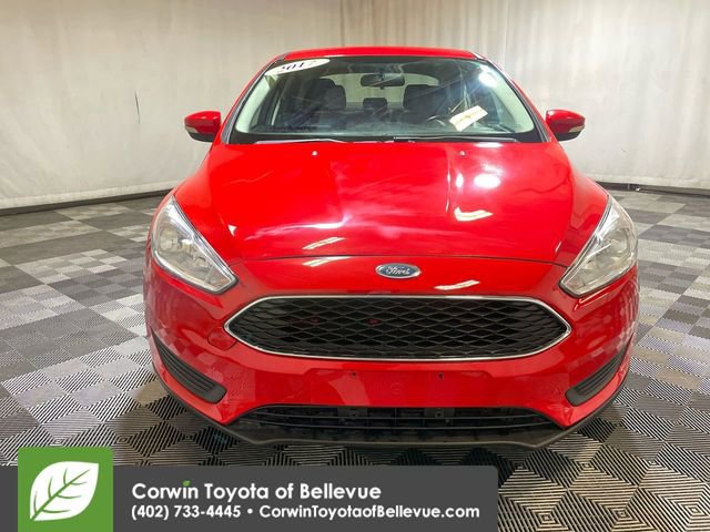 2017 Ford Focus SE photo 3