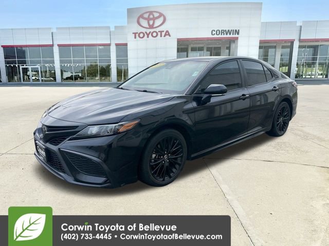 2022 Toyota Camry SE photo 4