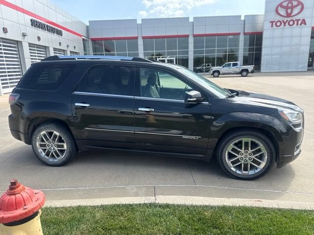 Used 2014 GMC Acadia Denali with VIN 1GKKVTKD1EJ227800 for sale in Bellevue, NE