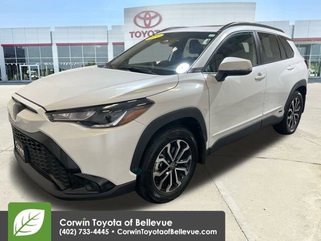 2024 Toyota Corolla Cross Hybrid SE photo 3