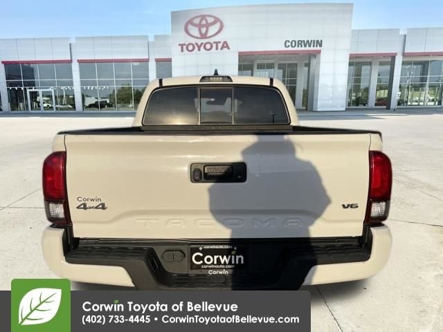 2021 Toyota Tacoma V6 photo 4