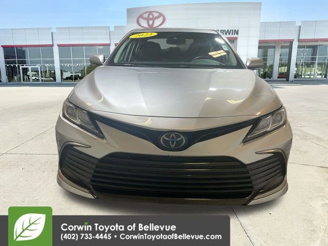 2023 Toyota Camry LE photo 3