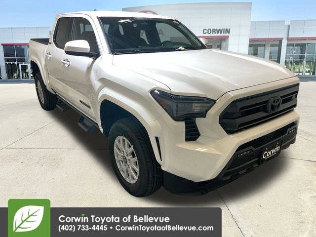 2025 Toyota Tacoma SR5's photo