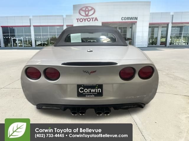 2005 Chevrolet Corvette Base photo 4