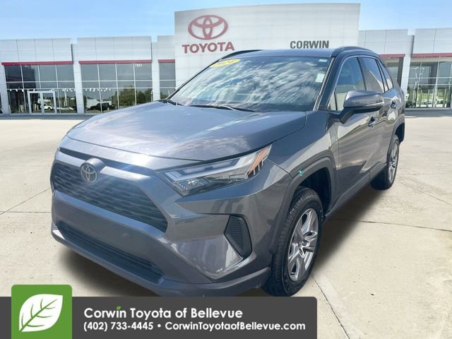 2024 Toyota RAV4 XLE photo 4