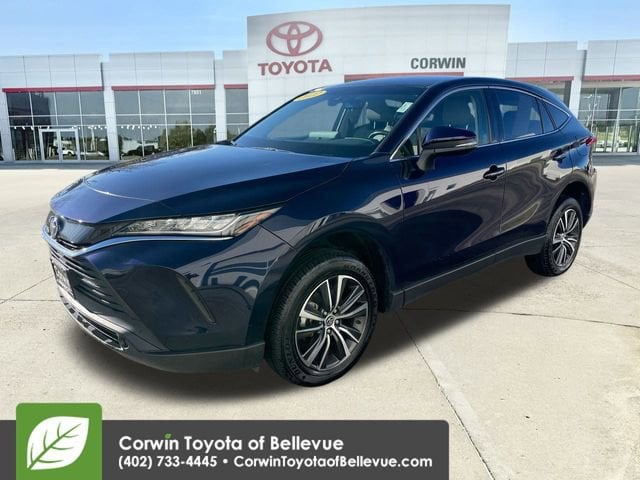 2022 Toyota Venza LE photo 4