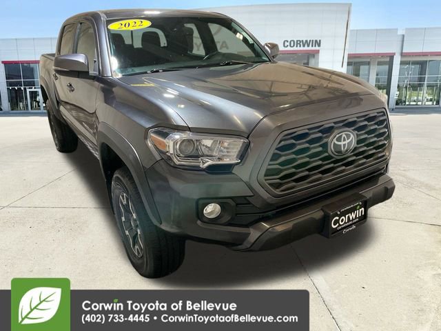 2022 Toyota Tacoma TRD Off-Road photo 2