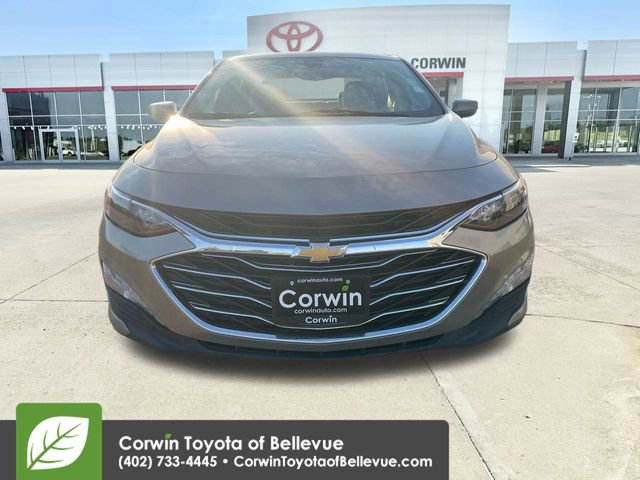 2022 Chevrolet Malibu 1LT photo 3