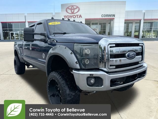 2013 Ford F-250 Lariat 4x4 Crew Cab 172 in's photo