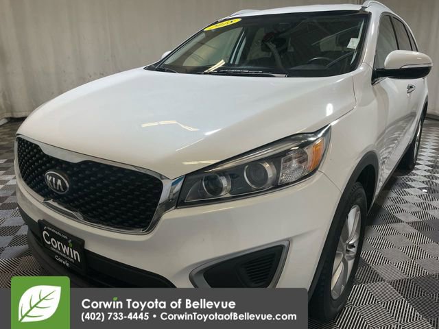 2018 Kia Sorento LX photo 2