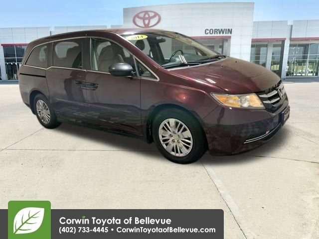 2014 Honda Odyssey LX's photo