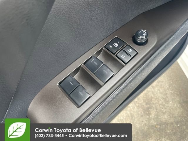 2024 Toyota Camry SE - Photo 19
