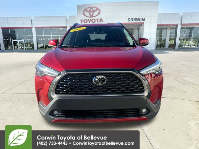 2022 Toyota Corolla Cross XLE photo 3