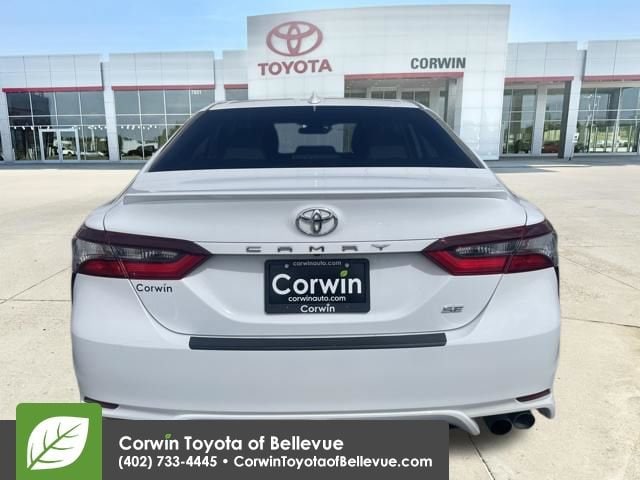 2023 Toyota Camry SE photo 4