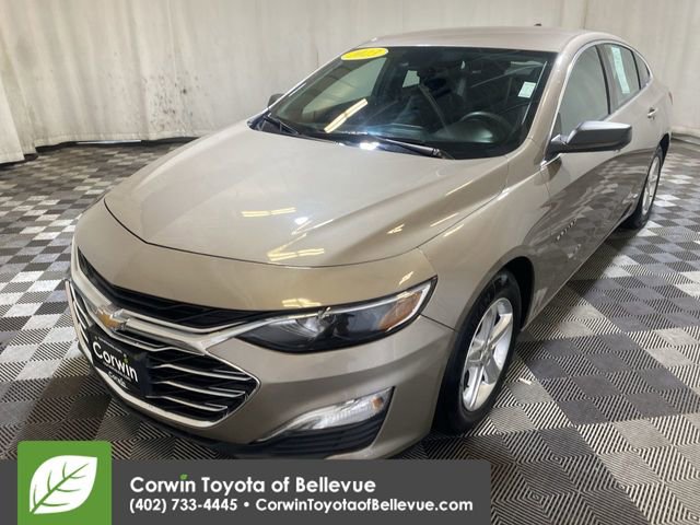 2023 Chevrolet Malibu LS photo 4