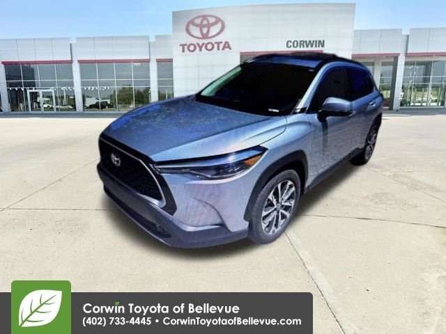 2023 Toyota Corolla Cross XLE AWD's photo