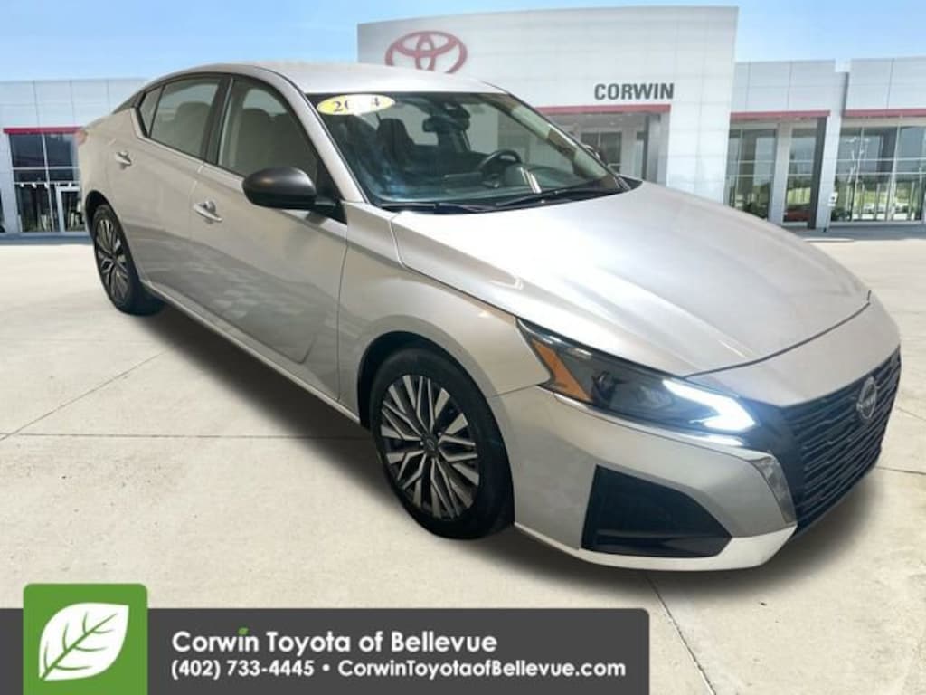 Used 2024 Nissan Altima 2.5 SV Sedan