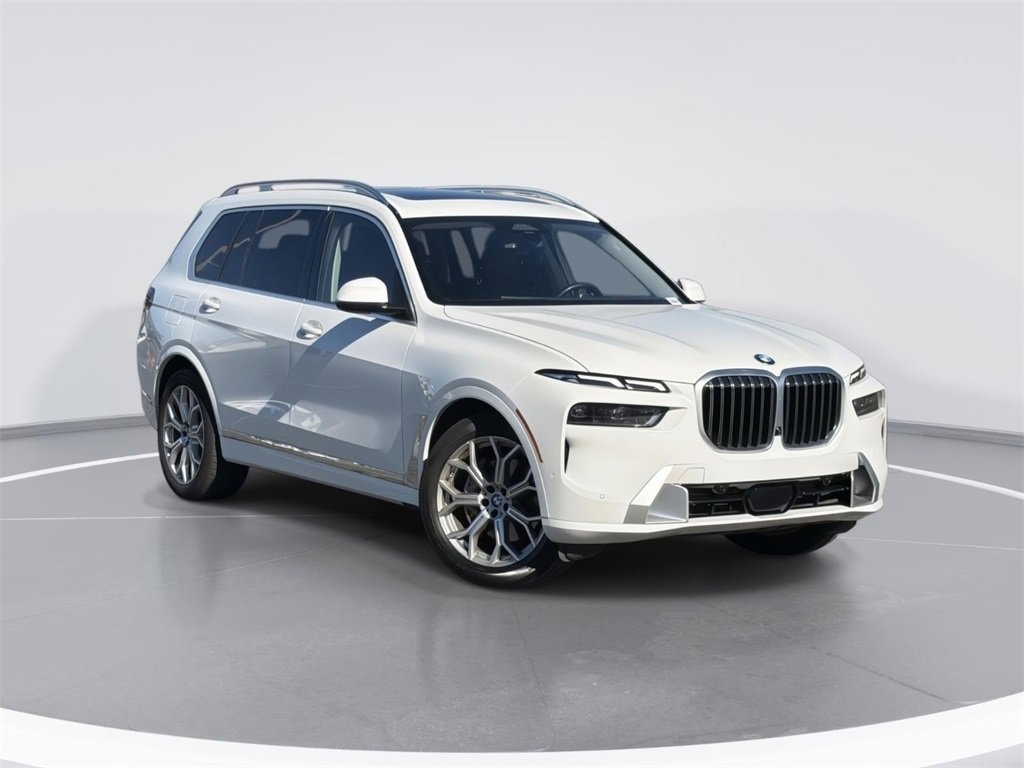 2023 BMW X7