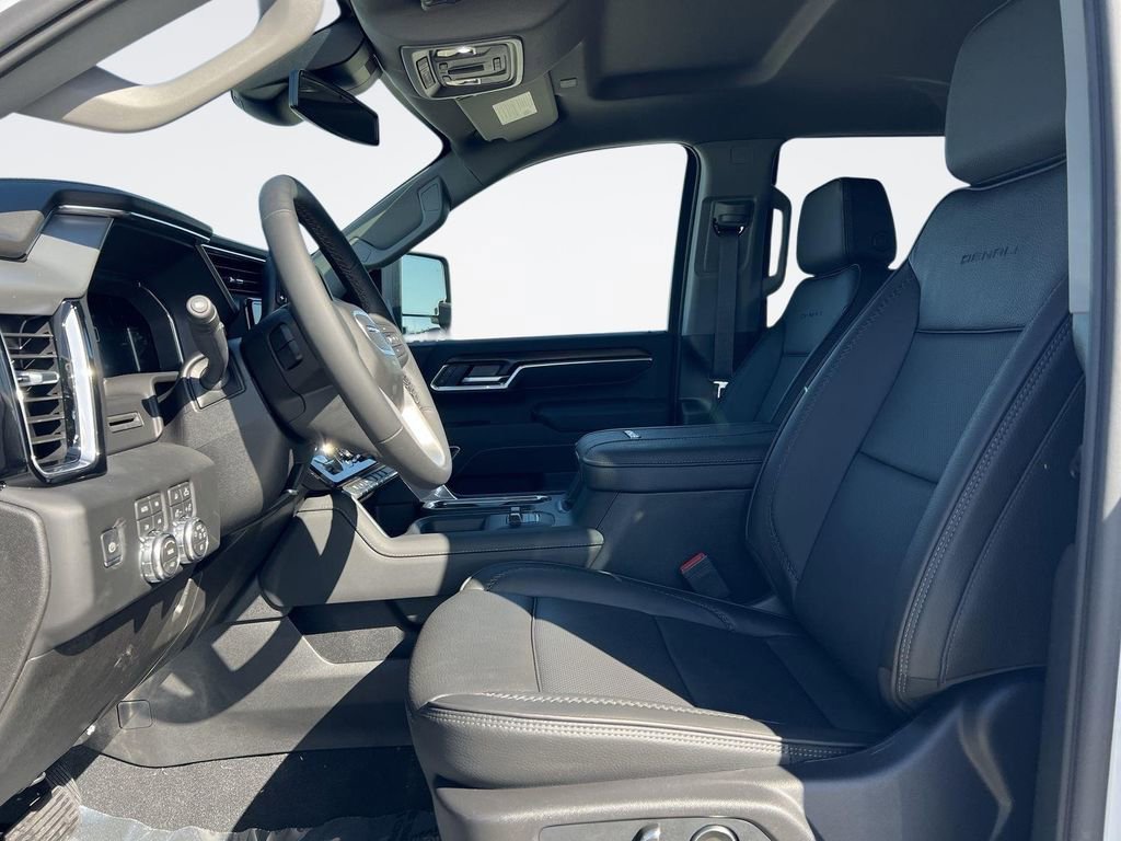 2026 GMC Sierra 3500HD Denali - Photo 24