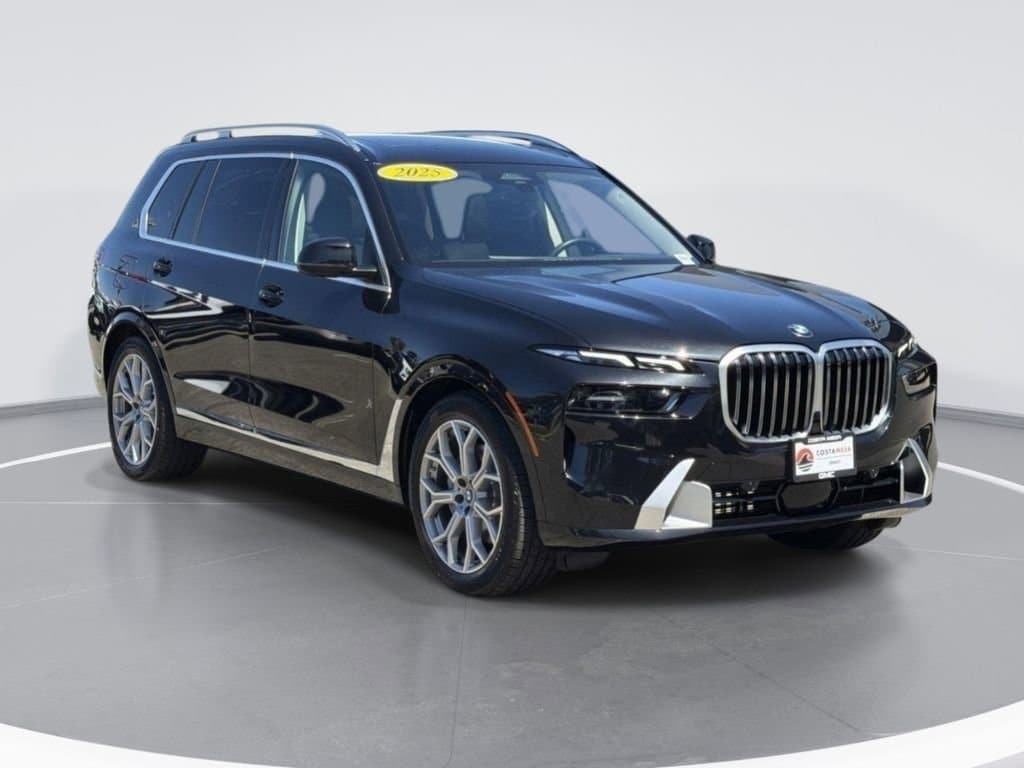 2025 BMW X7 xDrive40i's photo