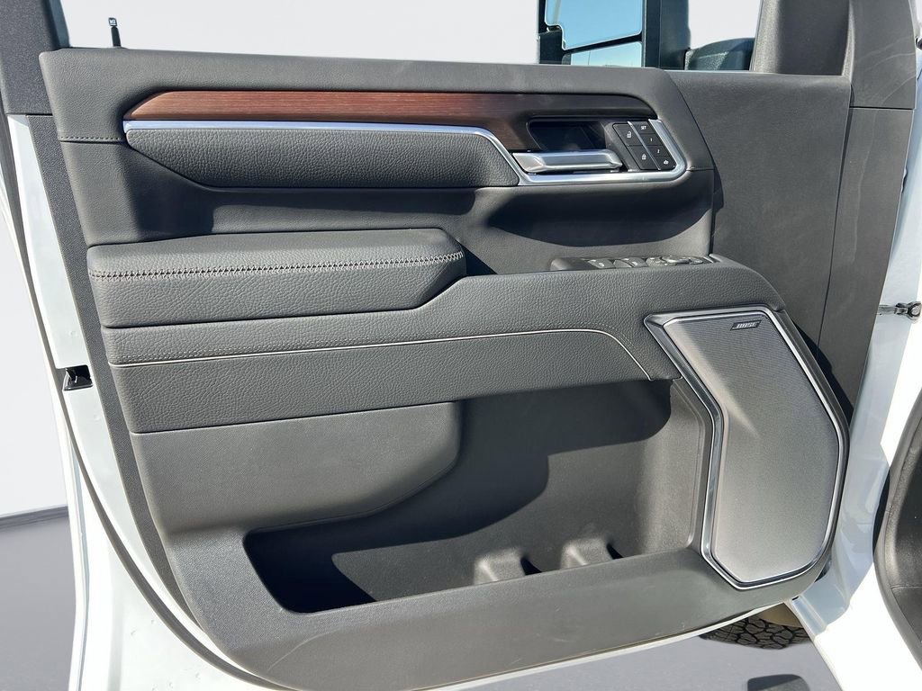 2026 GMC Sierra 3500HD Denali - Photo 10