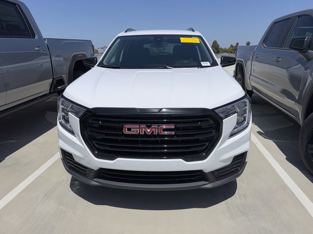 2024 GMC Terrain SLE FWD's photo