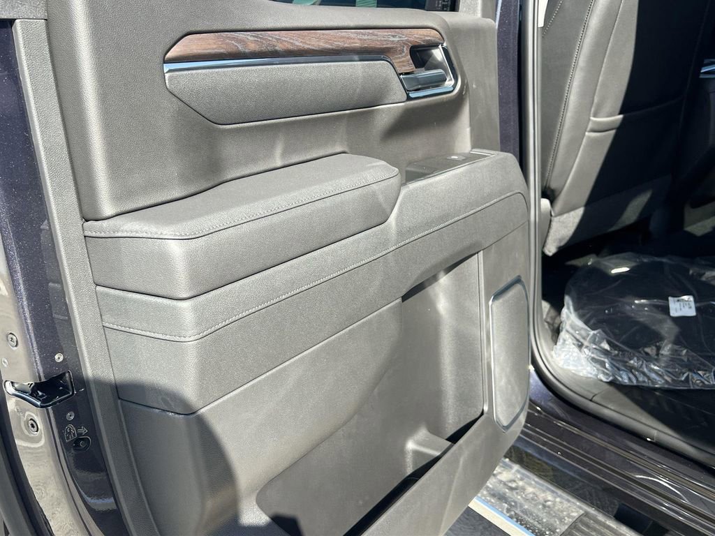 2026 GMC Sierra 1500 SLT - Photo 24