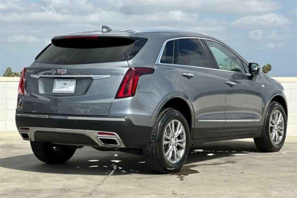 Used 2022 CADILLAC XT5 For Sale at Costa Mesa GMC VIN 1GYKNCRS7NZ107026