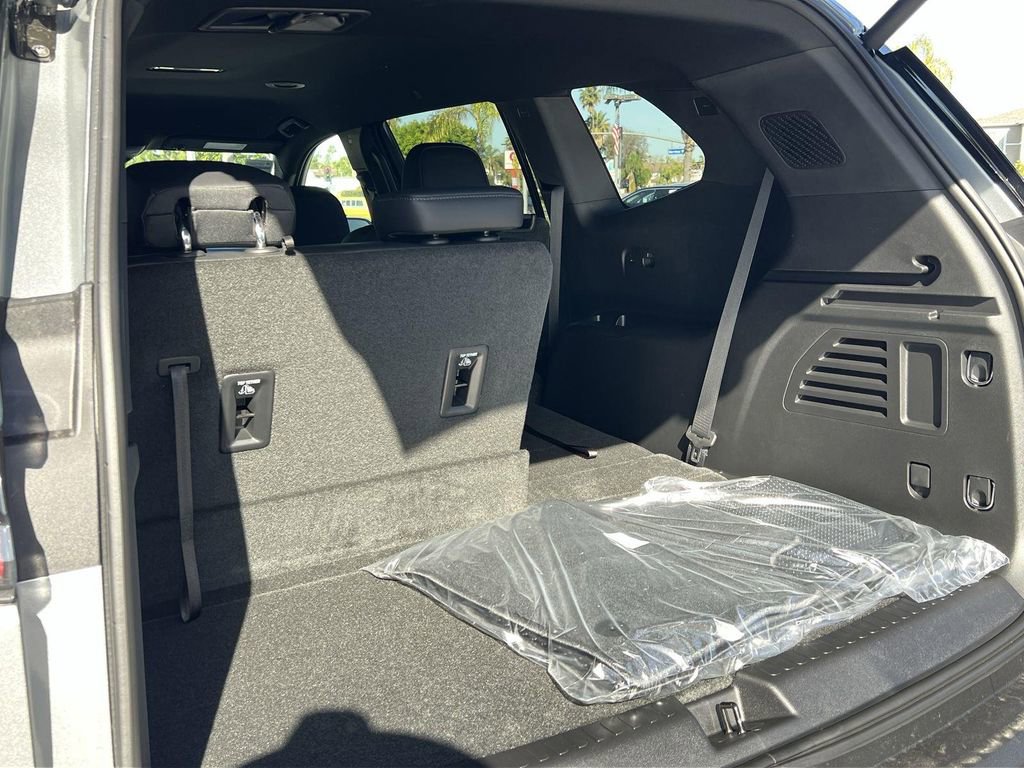 2026 GMC Acadia Elevation - Photo 28