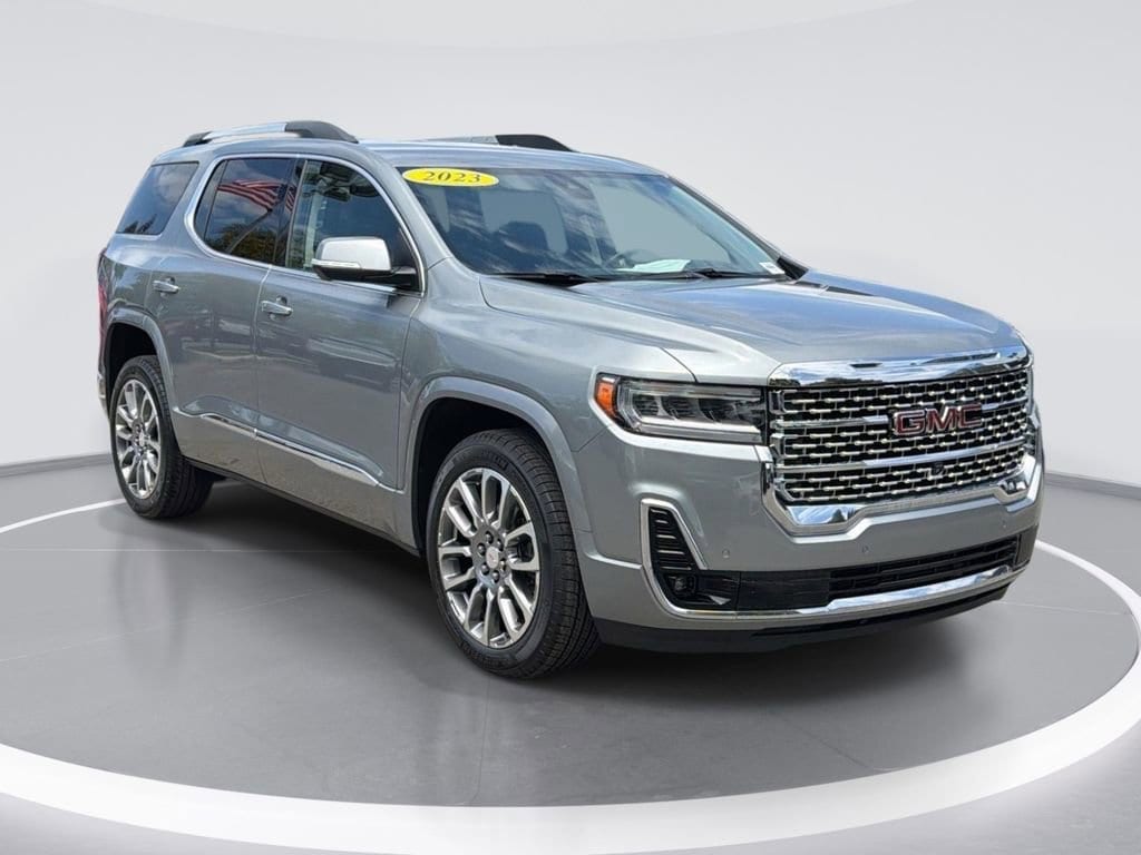 2023 GMC Acadia Denali FWD's photo