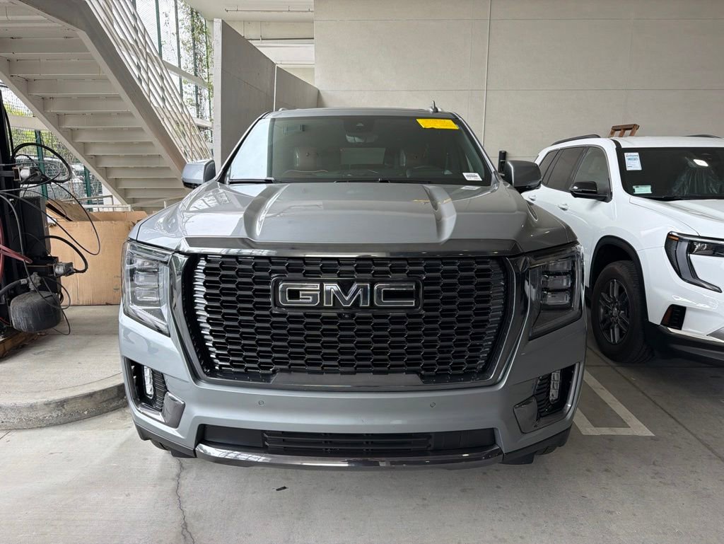 2024 GMC Yukon Denali Ultimate AWD's photo