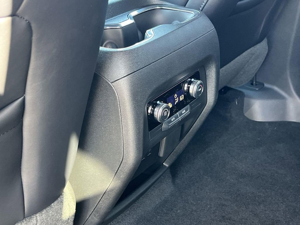 2026 GMC Acadia Elevation - Photo 26