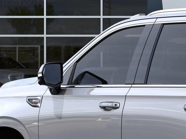 2026 GMC Yukon Denali - Photo 12
