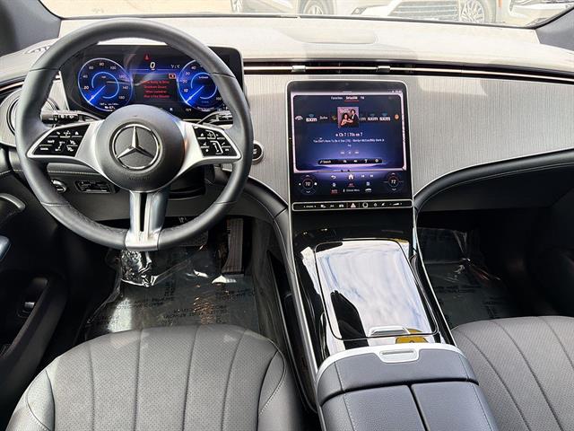2025 Mercedes-Benz EQE SUV Base - Photo 7