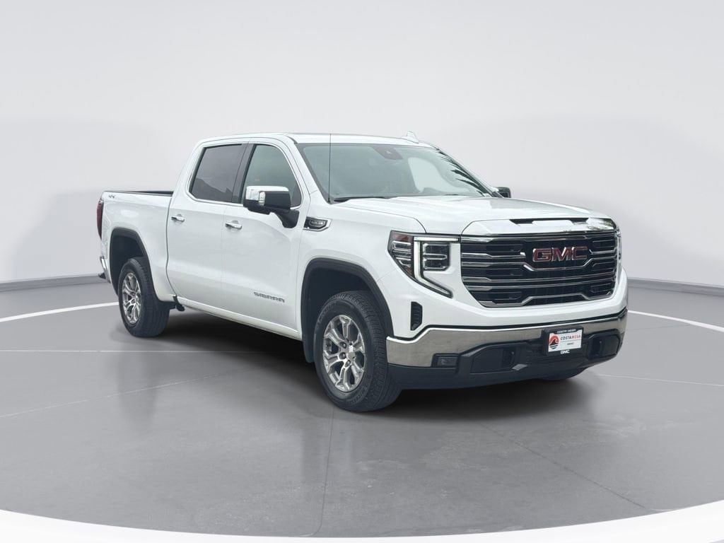 2025 GMC Sierra 4WD Crew Cab Short Box SLT's photo