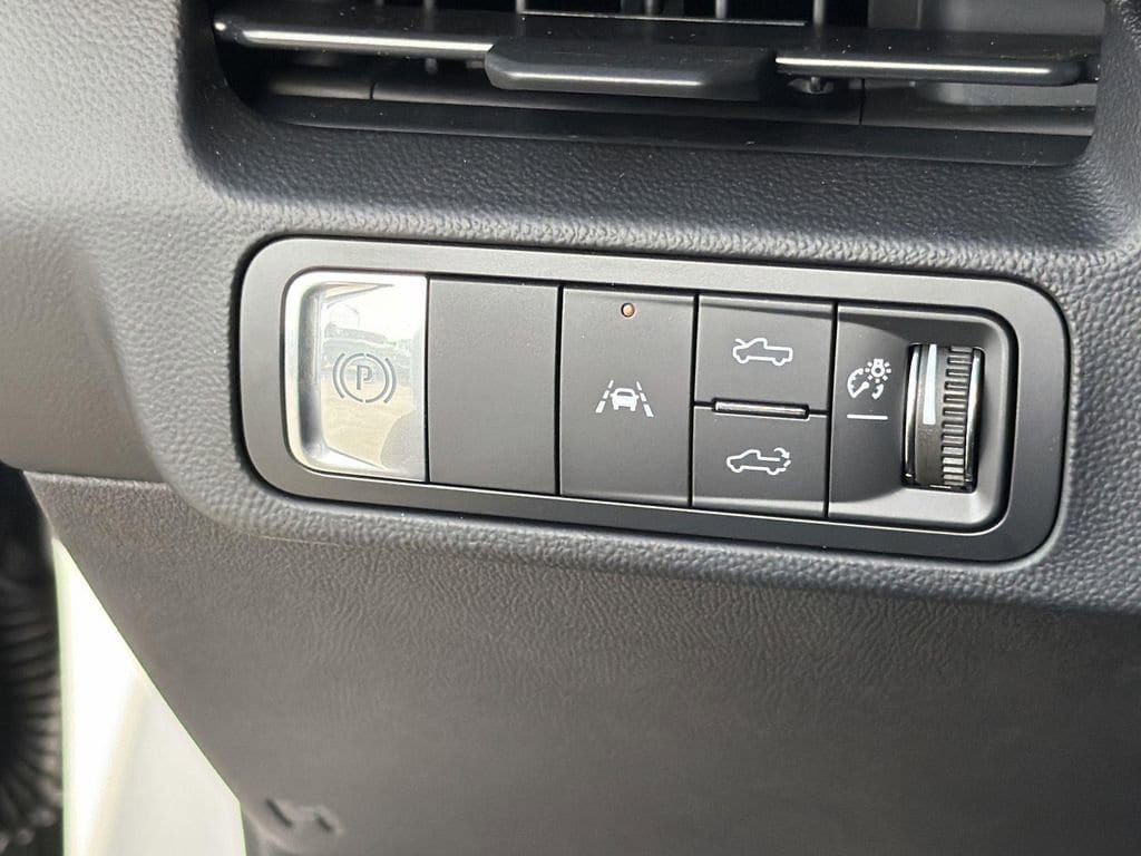 2026 GMC Sierra EV Elevation - Photo 18