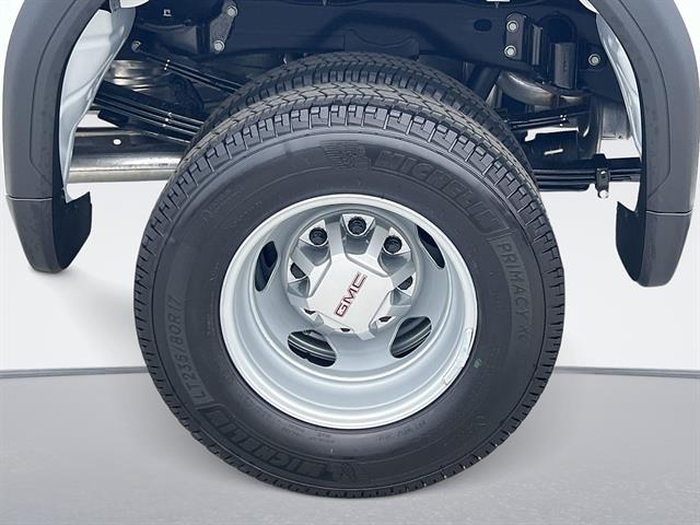 2026 GMC Sierra 3500HD Pro - Photo 33