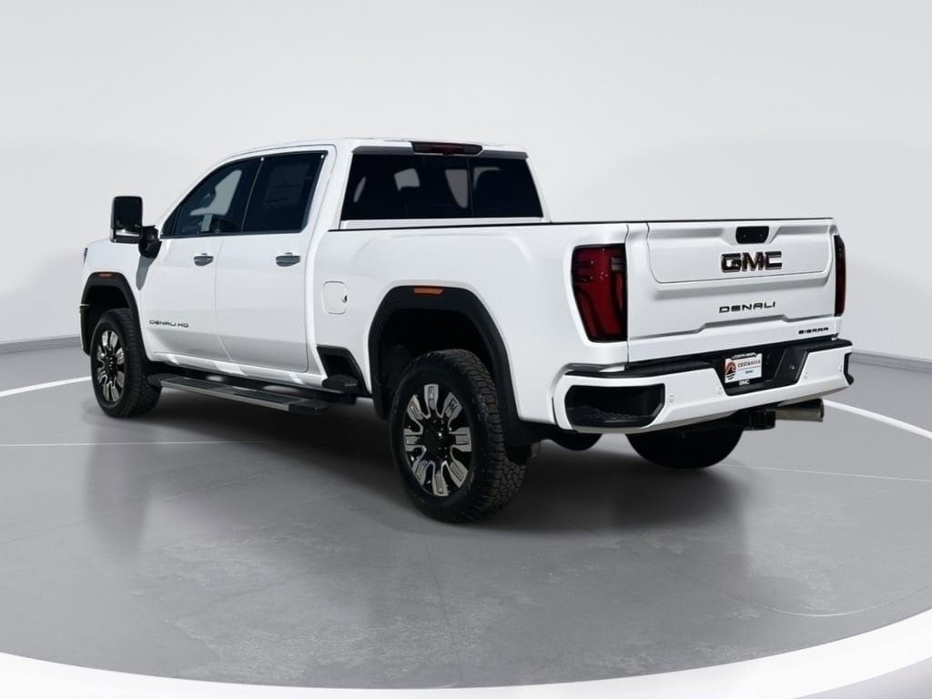 2026 GMC Sierra 3500HD Denali - Photo 6