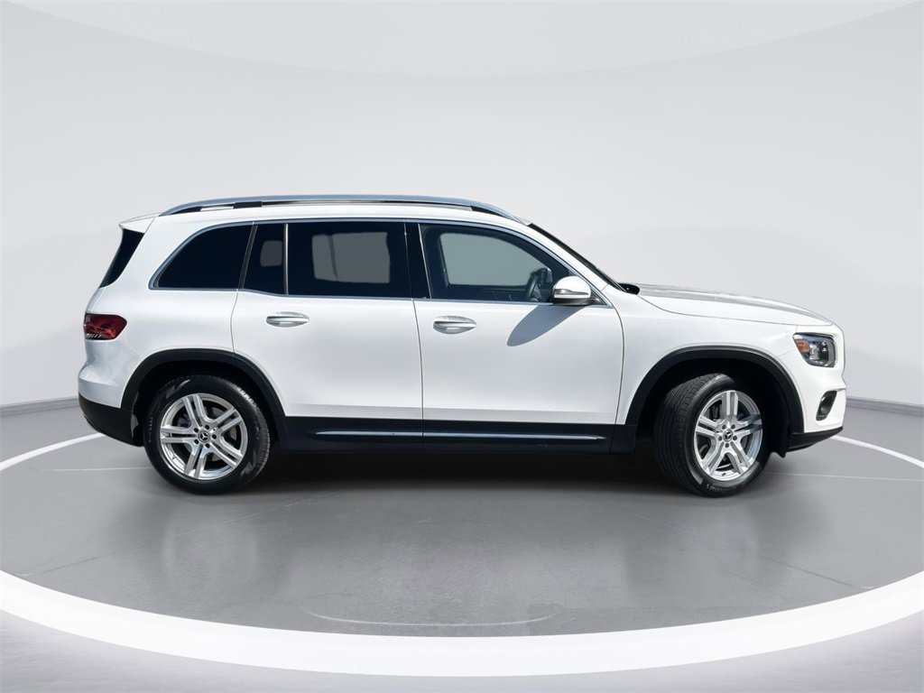 2023 Mercedes Benz GLB 250 photo 3