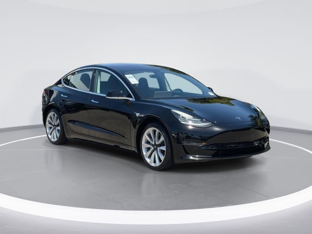 2018 Tesla Model 3 Long Range's photo