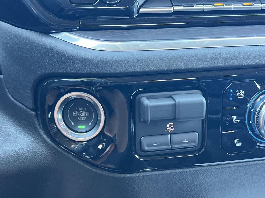 2026 GMC Sierra 1500 SLT - Photo 16