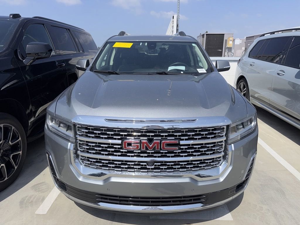 2023 GMC Acadia Denali FWD's photo