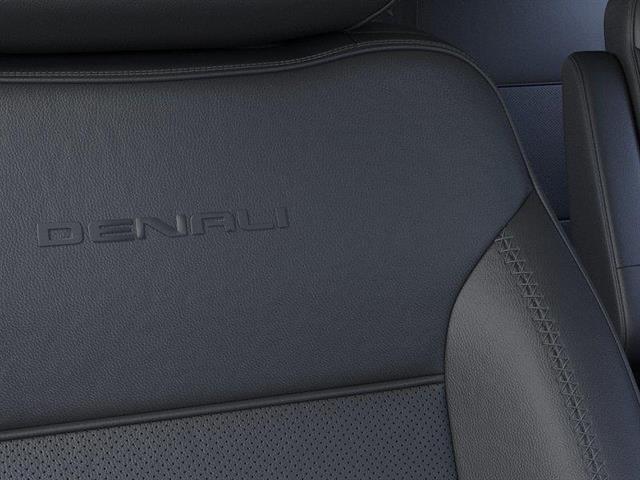 2026 GMC Yukon Denali - Photo 21