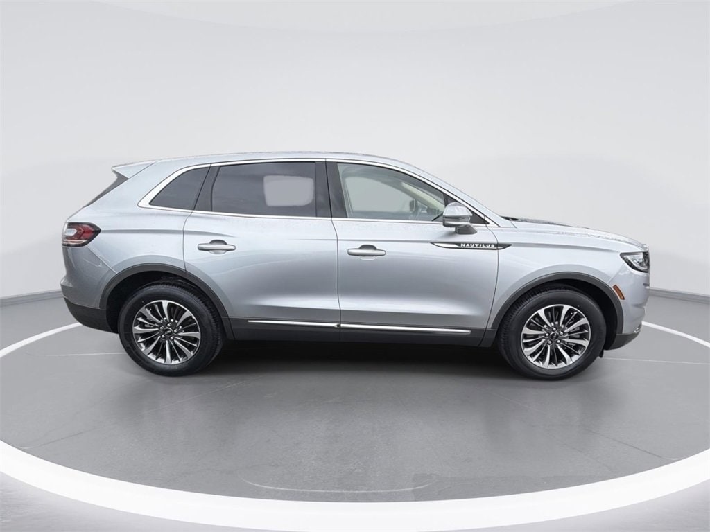 Used 2023 Lincoln Nautilus Reserve