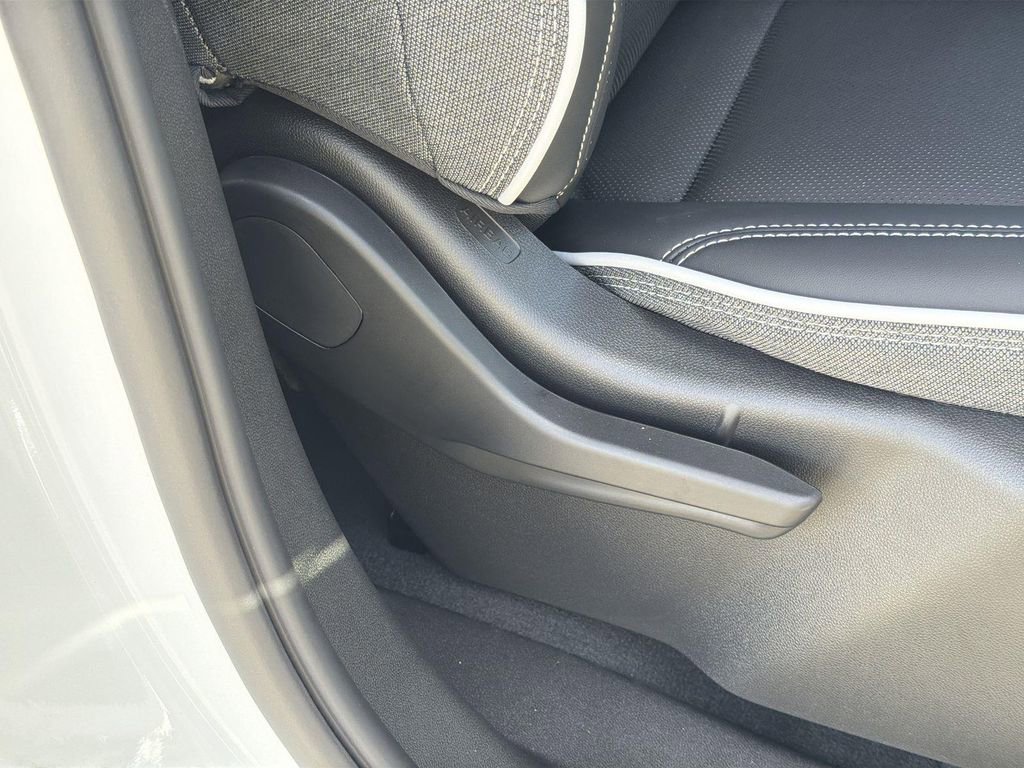 2026 GMC Sierra EV Elevation - Photo 33