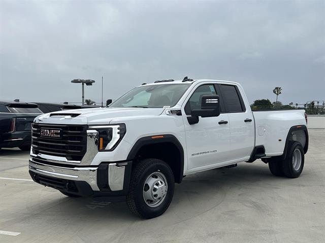2026 GMC Sierra 3500HD Pro - Photo 7