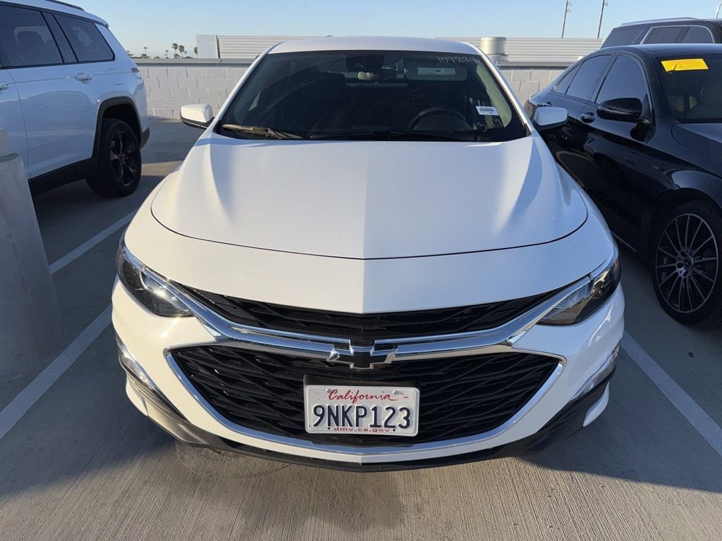 Used 2025 Chevrolet Malibu RS Car